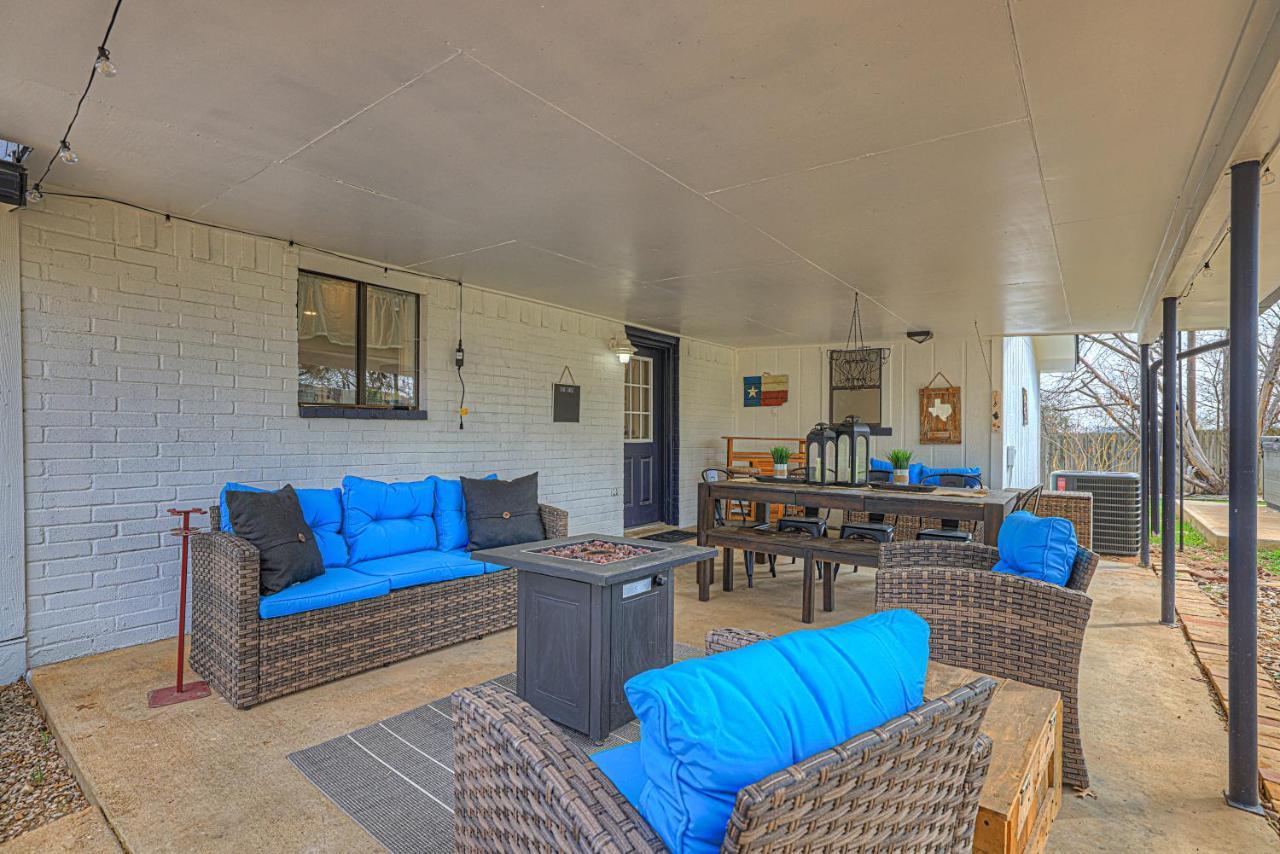 Bayer Guest Haus-Hot Tub And Fire Pit Vila Fredericksburg Exterior foto